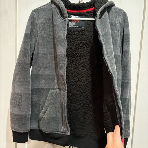 NO FEAR Boy’s Warm Fuzzy Striped Zip Up Hoodie Jacket - gray & black, size L - Picture 2 of 8